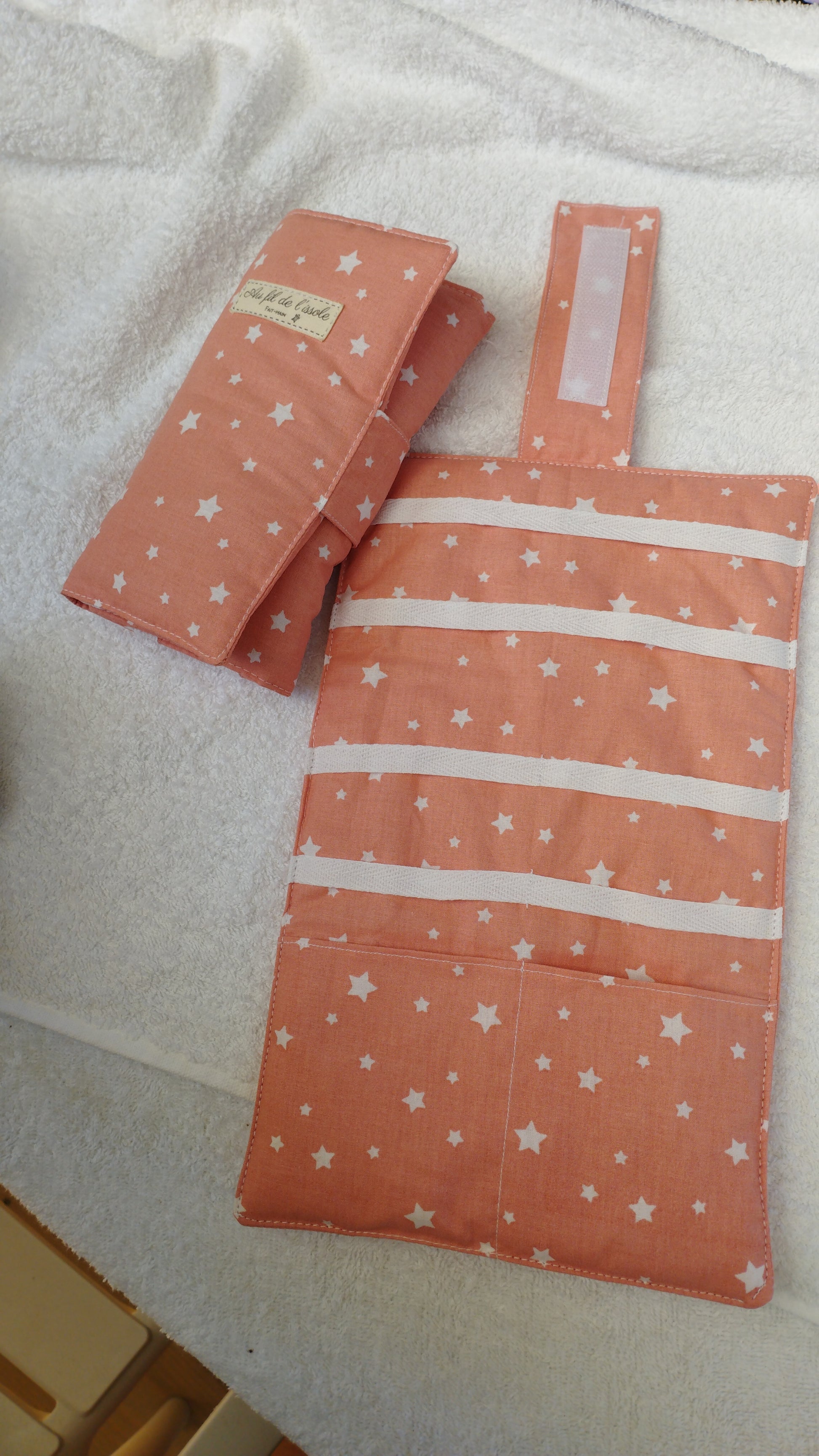 Pochette à barrettes