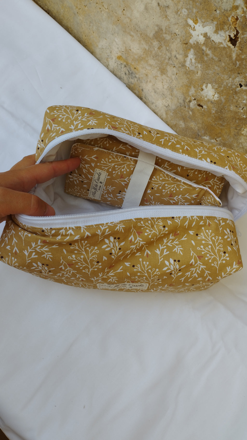 Trousse de toilette Fleurs noisettes